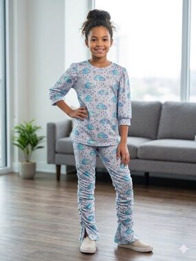 🛍️ 2/$50🛍️ Colourful Clouds Ruched Stack Leggings Set NWOT